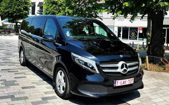 FirstClass Limousine Brussels - fleet and chauffeur services