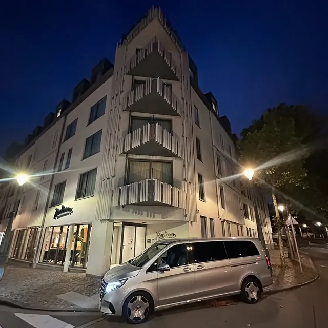 FirstClass Limousine Brussels - fleet and chauffeur services