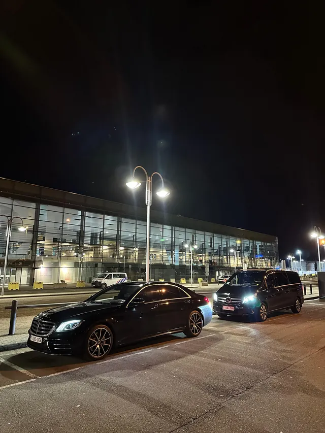 FirstClass Limousine Brussels - fleet and chauffeur services