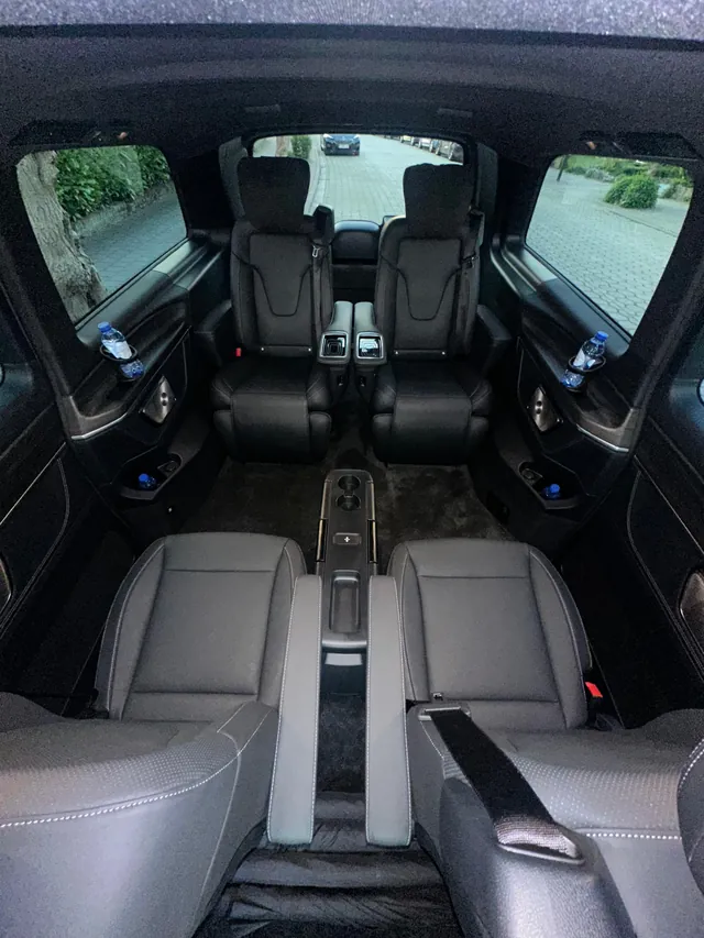 FirstClass Limousine Brussels - fleet and chauffeur services