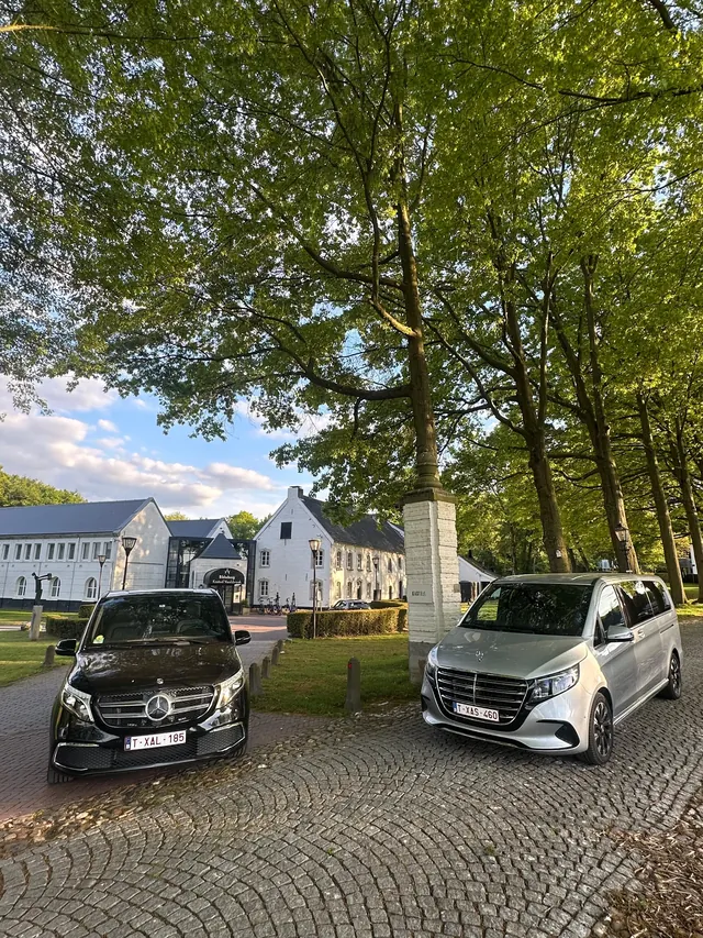 FirstClass Limousine Brussels - fleet and chauffeur services